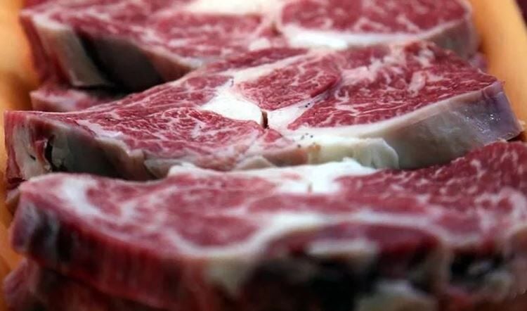 Uyarıda bulundu: Plastik doğrama tahtalarındaki ‘mikro’ tehlike