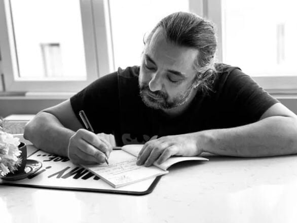 GÖKHAN YAVUZ DEMİR İLE “KESİN DÖNECEKSİNİZ” VE “DON QUIJOTE” ÜZERİNE
